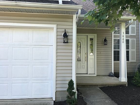 2nd image of 3880 Dartford Ln