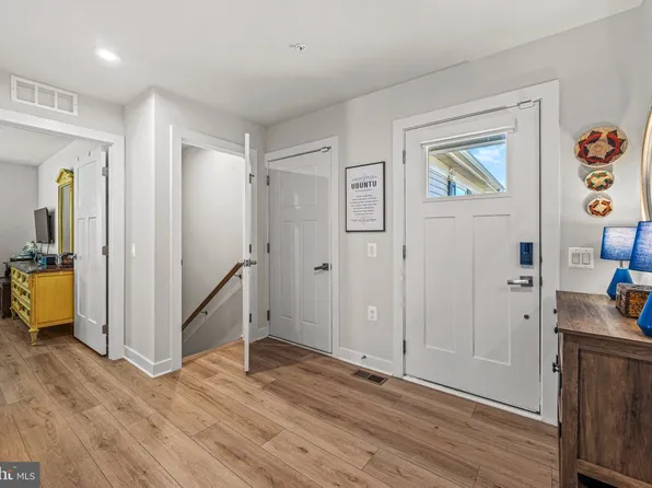 8406 Meadow Rock Ct, Brandywine, MD 20613