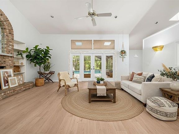 4th image of 4427 SW 84TH WAY