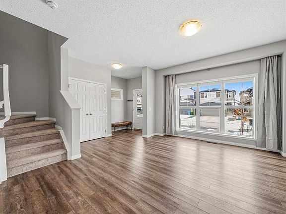 3rd image of 89 N Walgrove Rise SE