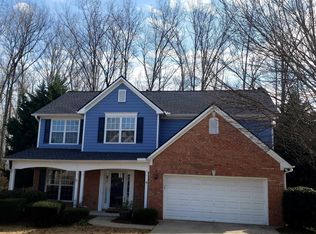 300 Beckenham Walk Dr, Dacula, GA 30019