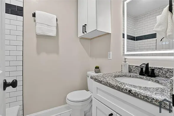 212 36th St NE #3 — Photo 14