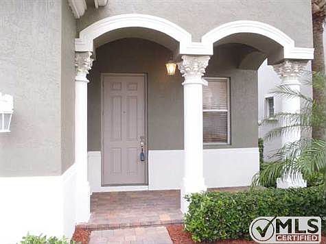 2nd image of 1019 Grove Park Cir