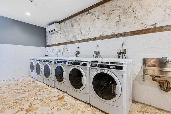 Rented by Dalan Rentals | media 8