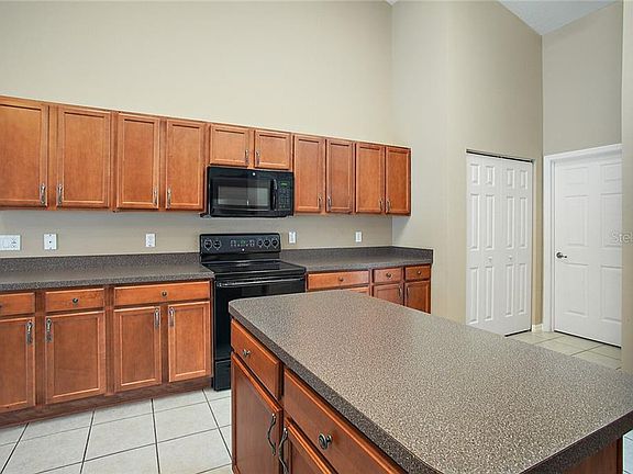 5th image of 4415 NW 6th Cir