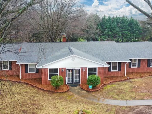 3930 Yarbrough Ave, Winston Salem, NC 27106