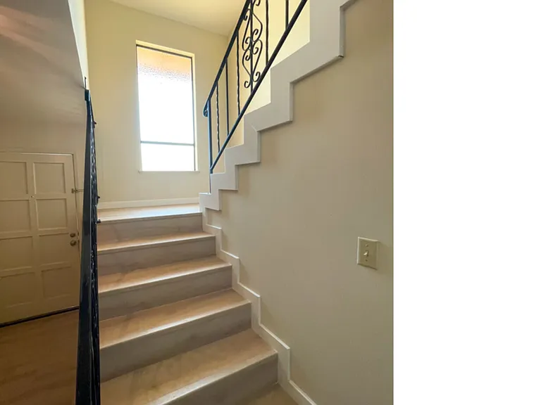 1610 Merritt Dr — Photo 3