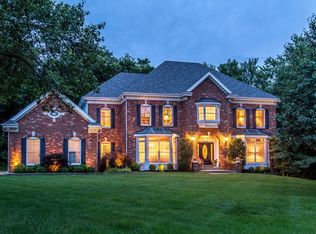 2205 Whitney Pointe Dr, Chesterfield, MO 63005