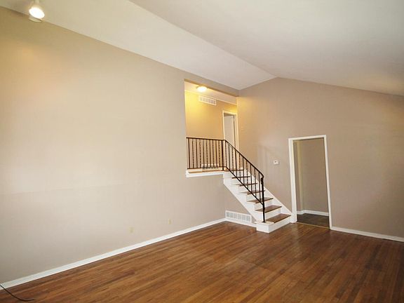View toward the 2nd upper level