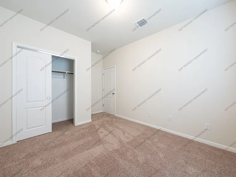 742 Friar Tuck Dr — Photo 7