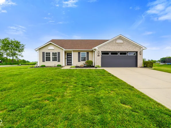 204 Oakview Dr, Mooresville, IN 46158