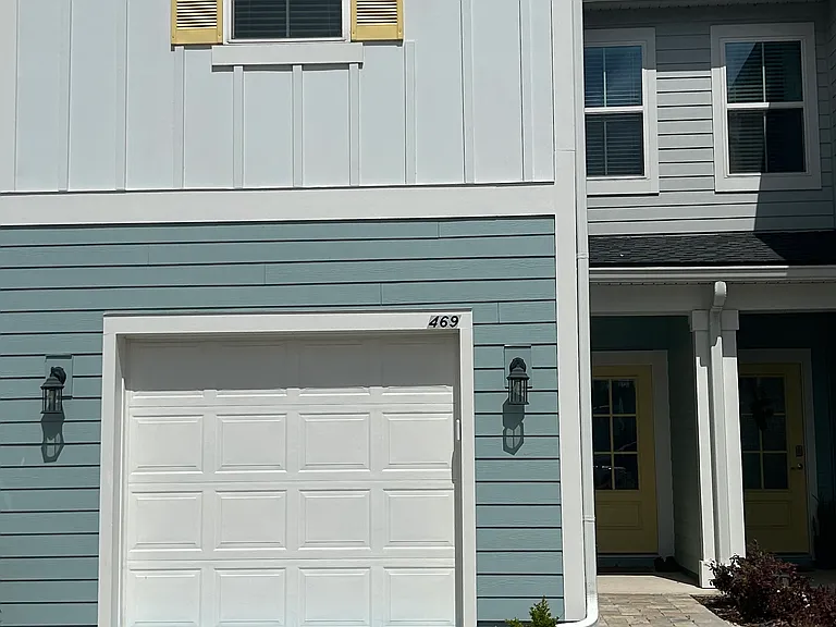 Brandon Lakes Dr — Photo 22