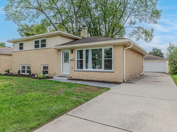 1321 Marcy Ln, Wheeling, IL 60090