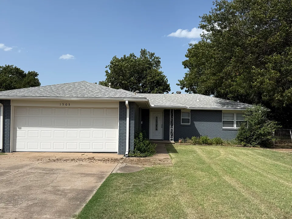 1505 Donald Ave