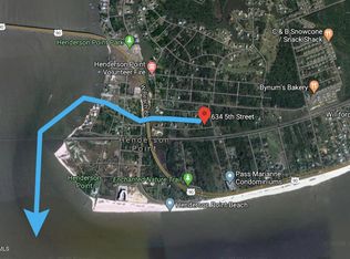 634 5th St, Pass christian, MS 39571