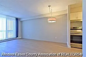 150 Park St W #1806 — Photo 5