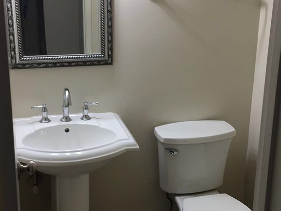 Downstairs 1/2 Bathroom