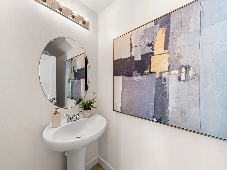 114 Cultivate — Photo 16