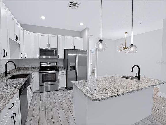 2nd image of 2233R E Kaley Ave #6