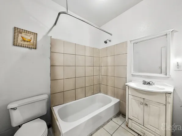 159 Wyona Street image 14 of 17