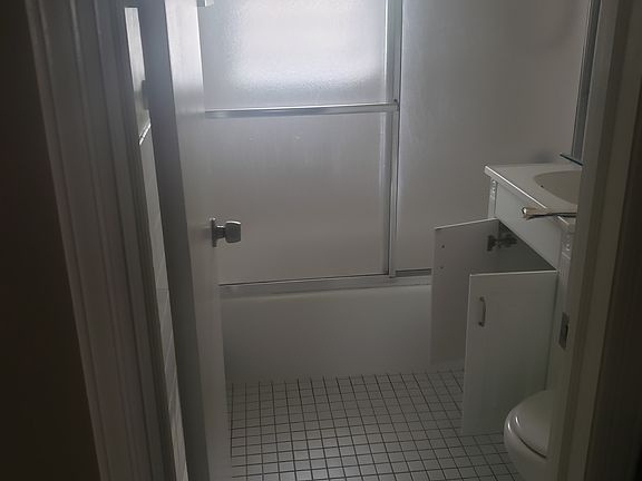 5th image of 640 Franklin Ave APT 1M