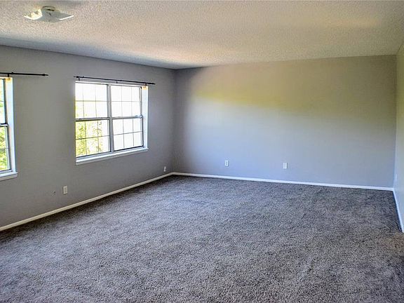 5th image of 1000 S Semoran Blvd APT 412