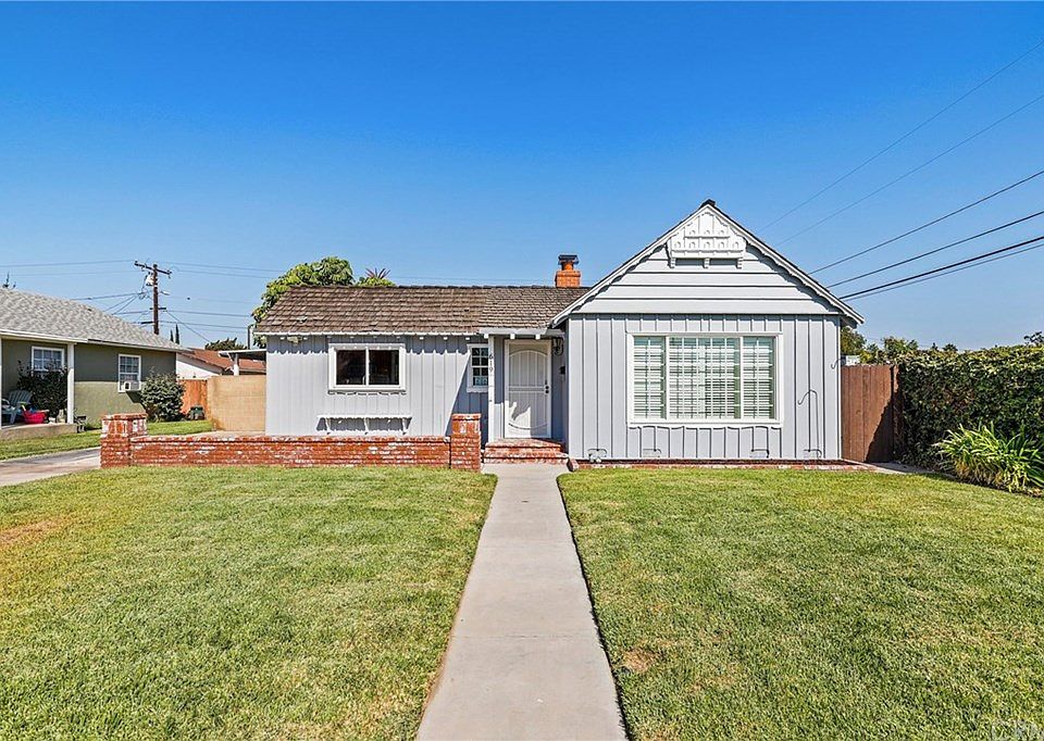 1st image of 619 W Grafton Pl
