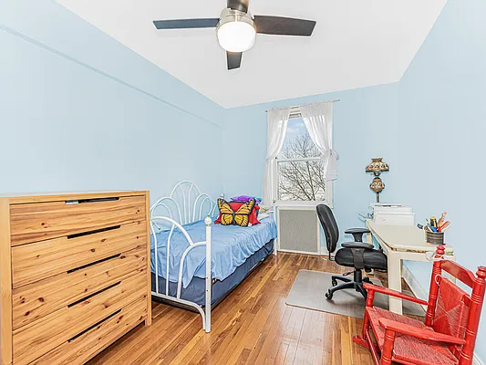 Sold by Douglas Elliman | media 19