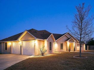 301 Rolling Ridge Dr, Condos, TX 78840