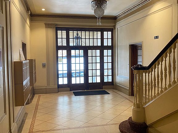 5th image of 800 Bush St APT 604