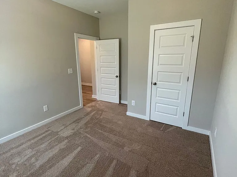 459 Troubadour Ln — Photo 30