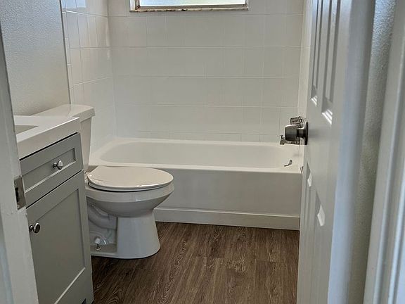 4th image of 55 W Fray St #7