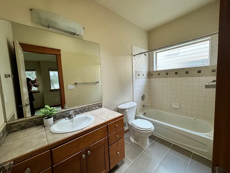 4314B 8th Ave NE #B — Photo 11
