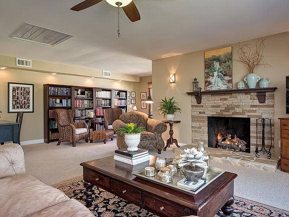5th image of 1316 San Julian Ln