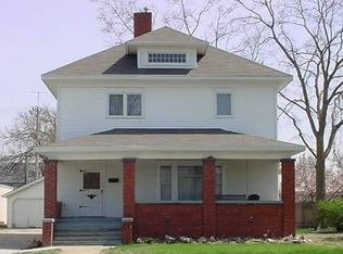 815 W 1st St, Grand Island, NE 68801