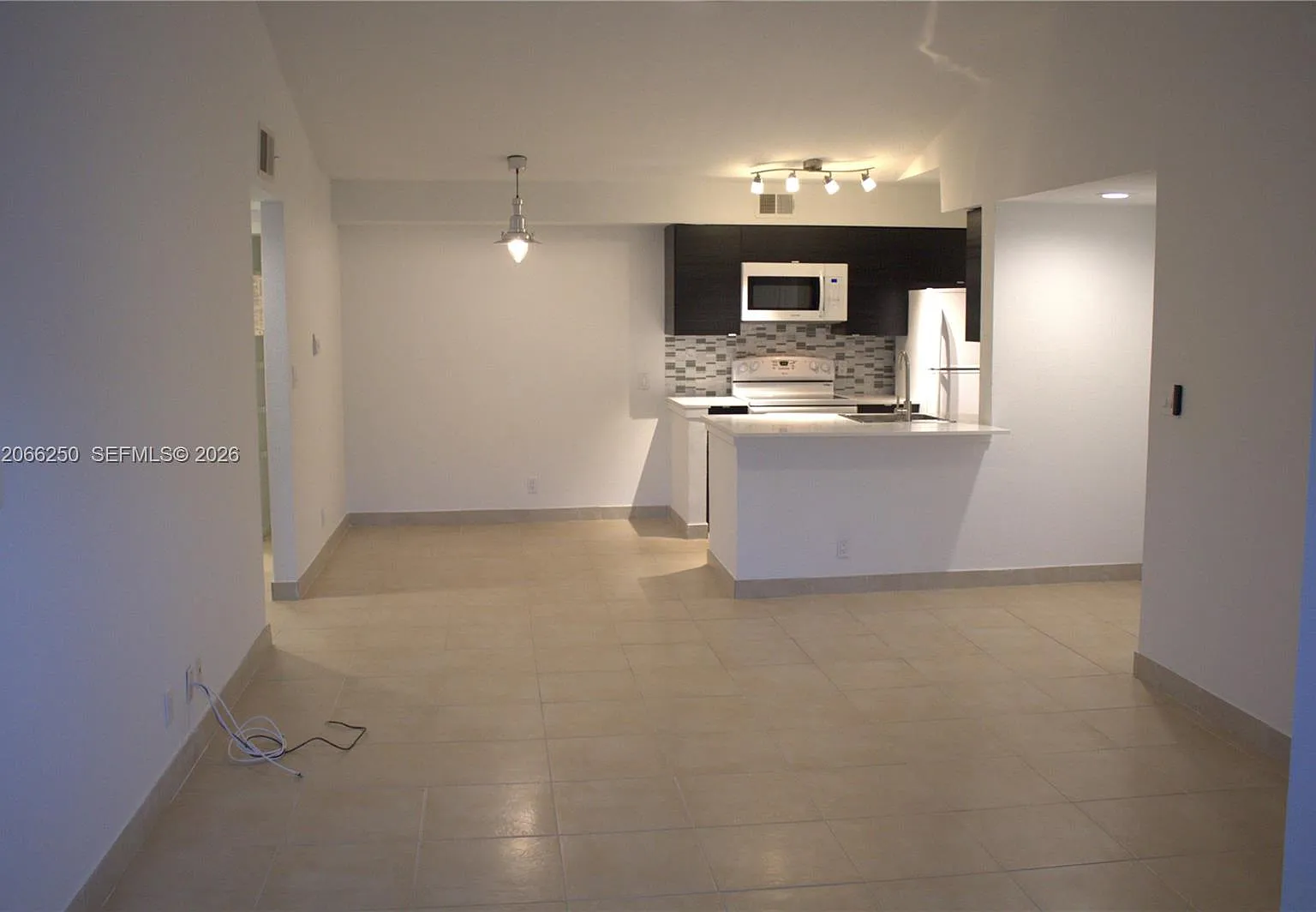 Sundance At Davie Condo — Photo 1