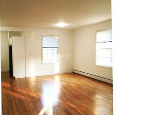 669 Hope St APT 2, Stamford, CT 06907