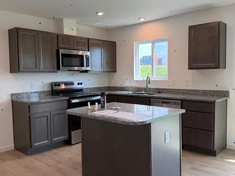 108 Mora Blvd — Photo 9