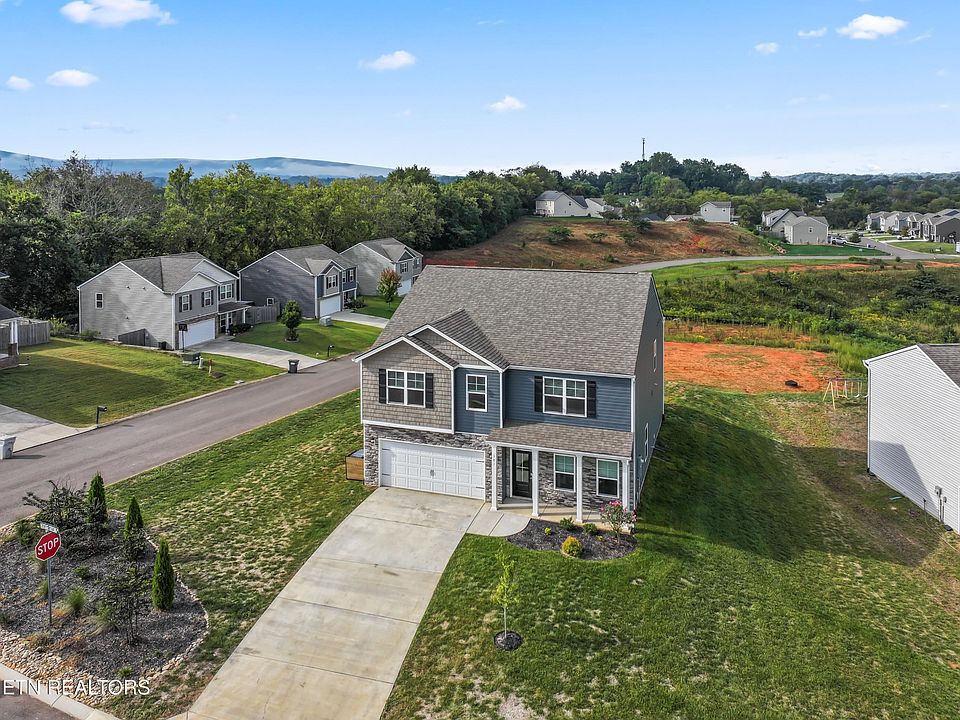 1st image of 301 Heritage Crossing Dr