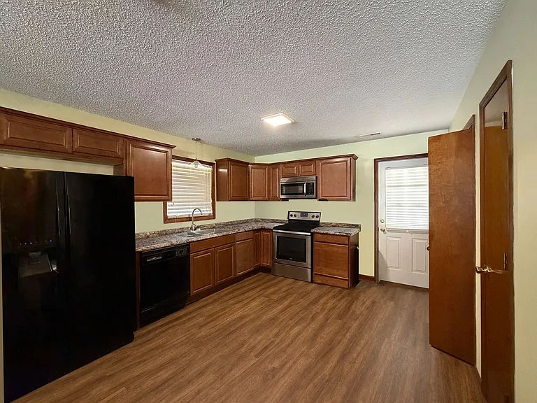 197 Hershel Lackey Rd — Photo 8