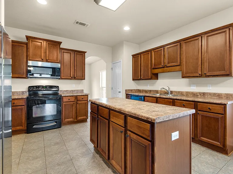 6776 Cotter Dr — Photo 14