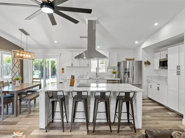 652 Brookridge Dr, Redding, CA 96003