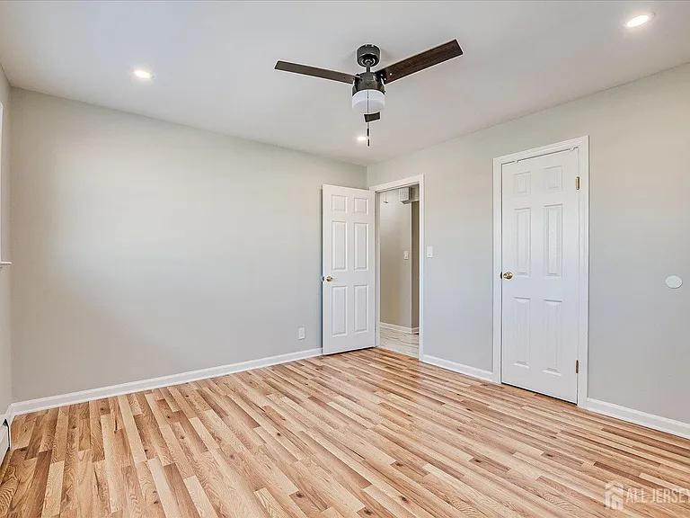 145 Somerset Ave — Photo 22