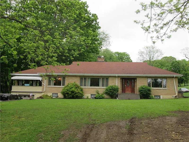 4189 Finleyville Elrama Rd photo 1