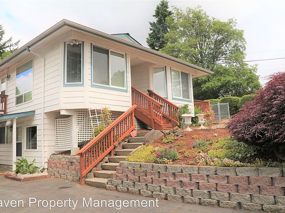 3rd image of 201 Thomas Ave SW