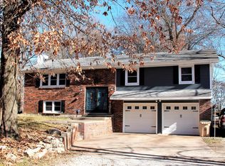 5180 N Wedgewood Dr, Springfield, MO 65803