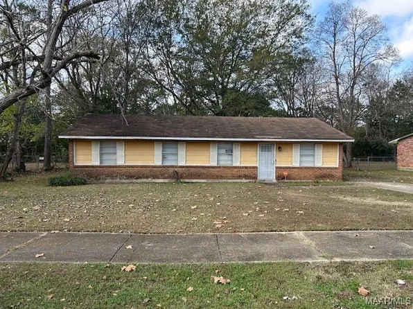 3906 Chatwood St, Montgomery, AL 36116