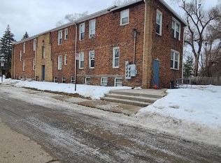 21304 Ontaga St, Farmington, MI 48336