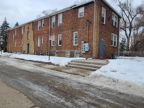 21304 Ontaga St, Farmington, MI 48336