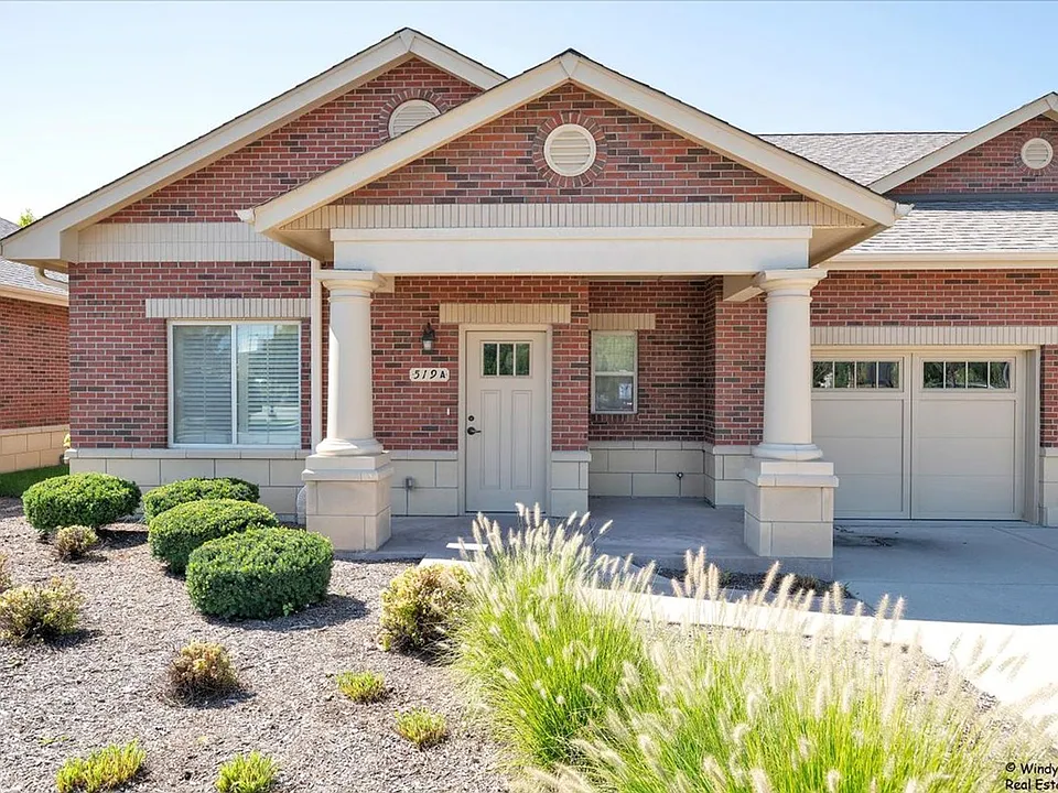 519 W Rand Rd